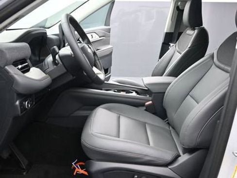 New 2026 Ford Explorer Active w/ Active Comfort Package image 17