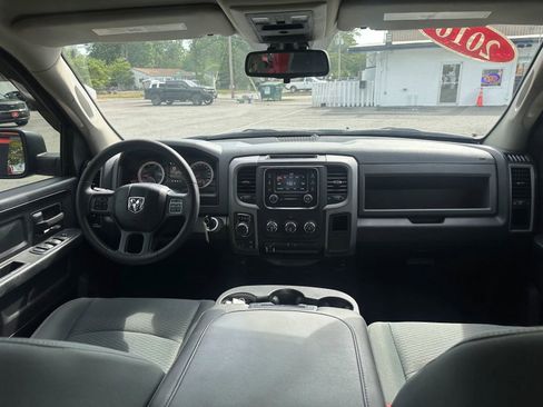 Used 2016 RAM 1500 Express w/ Popular Equipment Group AWD/4WD image 24