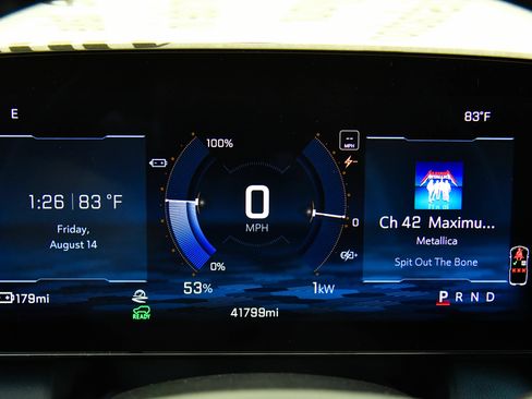 Used 2025 Chevrolet Equinox EV LT FWD image 38