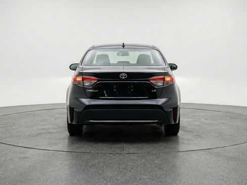 Used 2025 Toyota Corolla LE FWD image 7