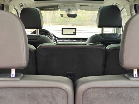 Used 2017 Audi Q7 3.0T Prestige w/ Prestige Package image 17