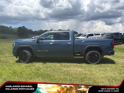 New 2026 GMC Sierra 2500 Denali w/ Denali Reserve Package AWD/4WD image 3