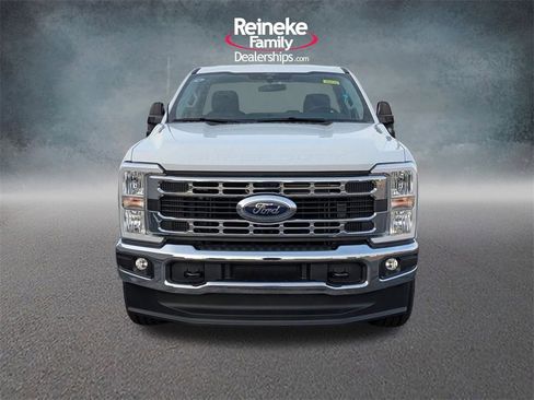 New 2025 Ford F350 XLT image 2