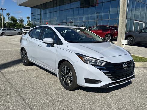 New 2025 Nissan Versa SV image 4