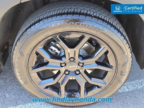 Certified 2025 Honda Pilot Touring image 11