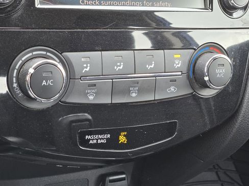 Used 2021 Nissan Rogue Sport S image 25