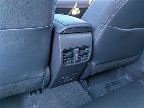 Used 2026 Toyota Corolla Cross XLE AWD/4WD image 23