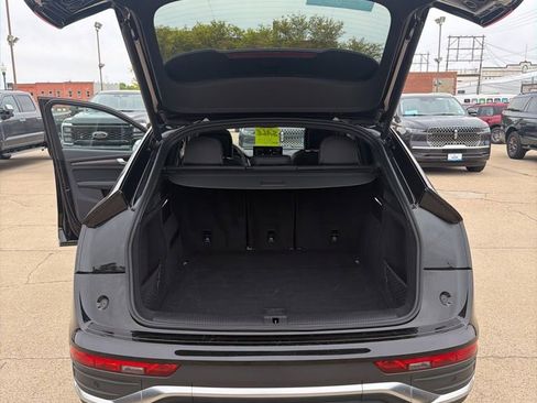 Used 2023 Audi Q5 2.0T Premium Plus w/ Premium Plus Package AWD/4WD image 8