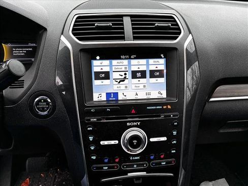 Used 2018 Ford Explorer Limited image 14