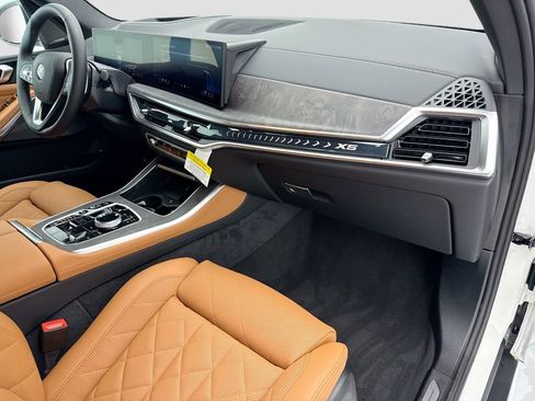 New 2026 BMW X5 xDrive50e AWD/4WD image 16