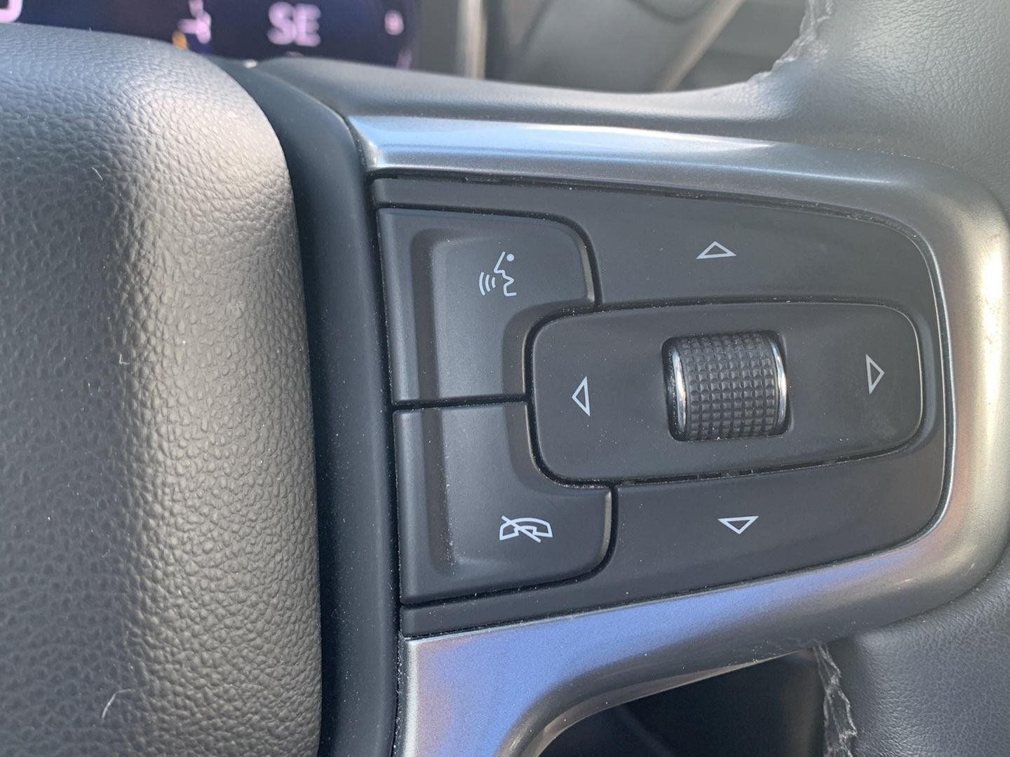 Used 2024 Chevrolet Silverado 1500 LT AWD/4WD image 12