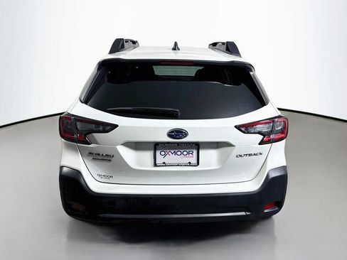 Used 2025 Subaru Outback Premium AWD/4WD image 6