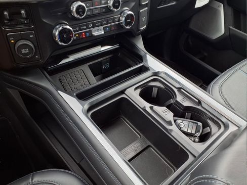 New 2025 Ford F450 Platinum image 10