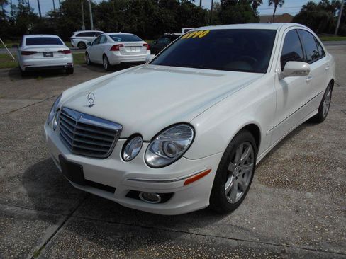 Used 2007 Mercedes-Benz E 350 4MATIC Sedan image 2