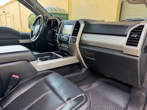 Used 2021 Ford F350 Lariat AWD/4WD image 34