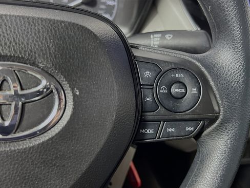 Used 2023 Toyota Corolla Cross L image 20