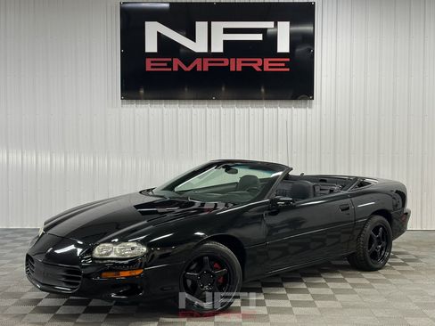 Used 2002 Chevrolet Camaro Z28 RWD image 1