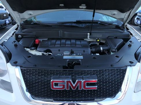 Used 2009 GMC Acadia SLT image 29