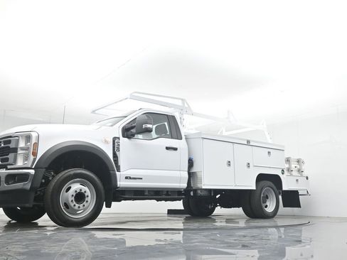 New 2025 Ford F450 XL w/ XL Chrome Package image 56
