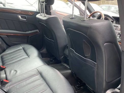 Used 2013 Mercedes-Benz E 550 4MATIC Sedan image 19