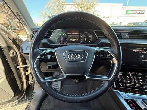 Used 2019 Audi e-tron Premium Plus image 14