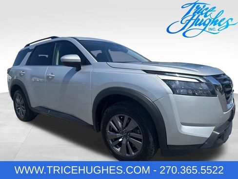 Used 2024 Nissan Pathfinder SV AWD/4WD image 1