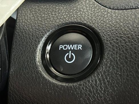 Certified 2025 Toyota Camry SE image 23