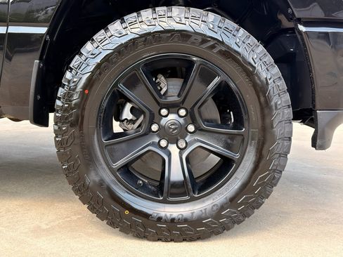 Used 2022 RAM 1500 Big Horn AWD/4WD image 9