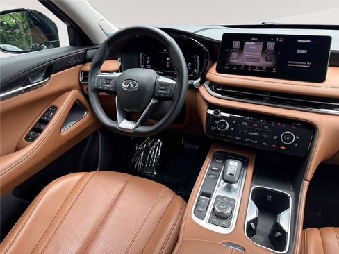 Certified 2025 INFINITI QX60 Sensory w/ Vision Package AWD/4WD image 14