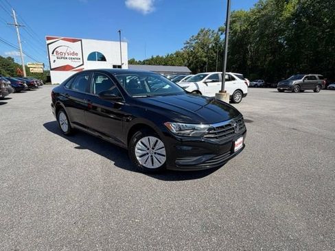 Used 2019 Volkswagen Jetta S FWD image 2