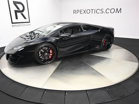 Used 2016 Lamborghini Huracan LP 580-2 RWD image 14
