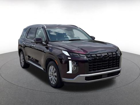 Used 2025 Hyundai Palisade SEL FWD image 2