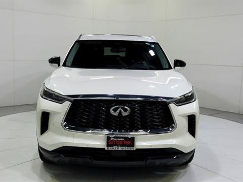 Used 2024 INFINITI QX60 Luxe w/ Vision Package FWD image 2