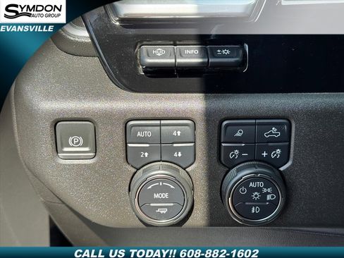 Used 2022 Chevrolet Silverado 1500 LTZ w/ LTZ Premium Package image 18