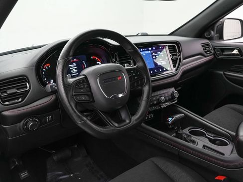 Used 2025 Dodge Durango GT AWD/4WD image 12