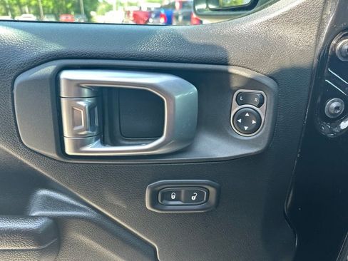 Used 2023 Jeep Wrangler Unlimited w/ Cold Weather Group AWD/4WD image 15