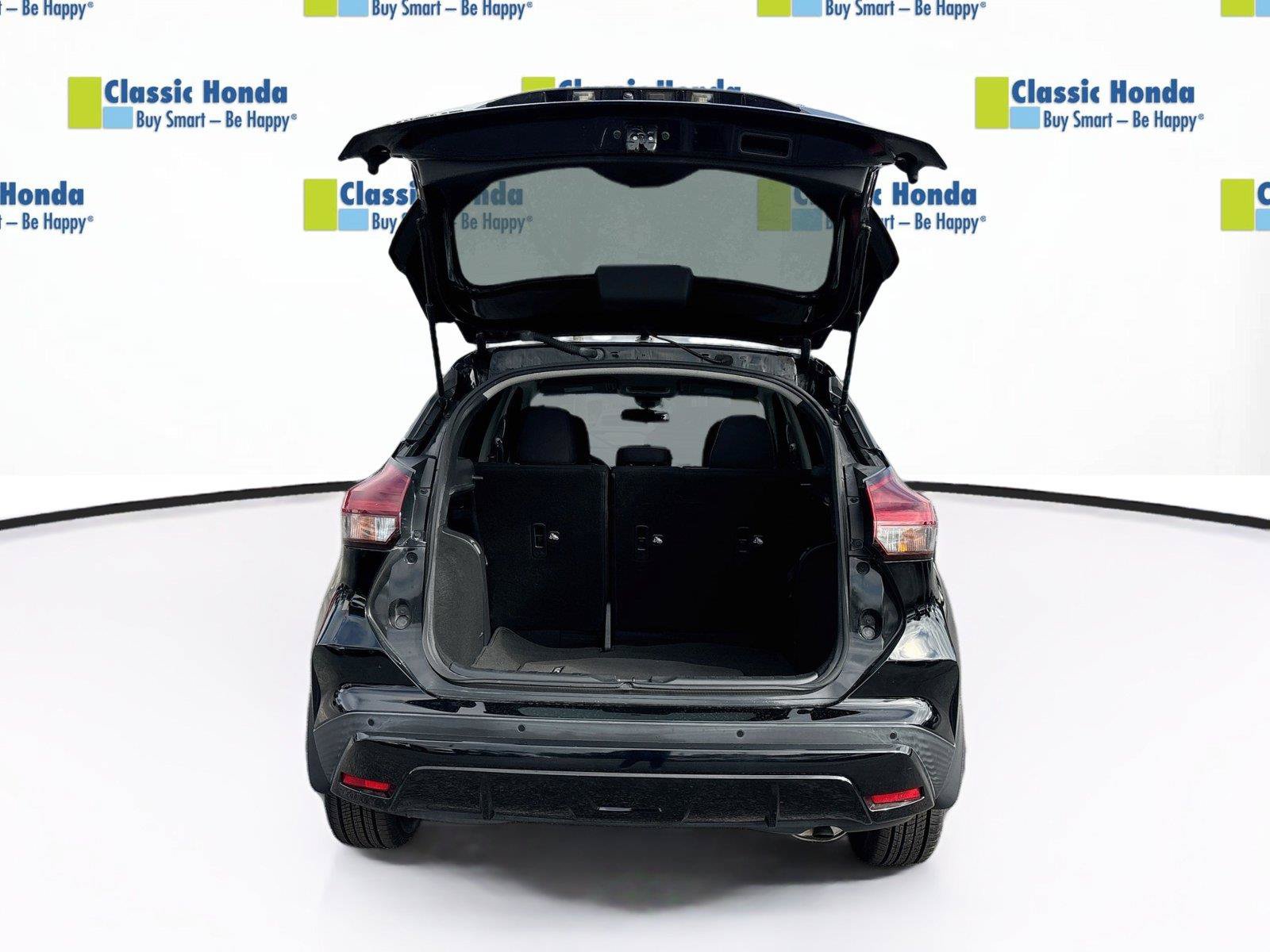 Used 2021 Nissan Kicks S FWD image 27