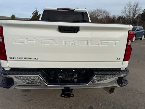 Used 2023 Chevrolet Silverado 2500 LT w/ Convenience Package image 6