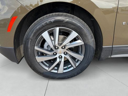 Used 2024 Chevrolet Equinox Premier FWD image 14