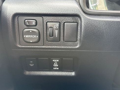 Used 2017 Toyota 4Runner SR5 image 27