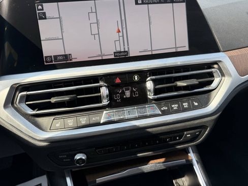 Used 2020 BMW 330i Sedan w/ Premium Package RWD image 27