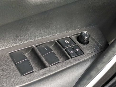 Used 2025 Toyota Corolla SE w/ SE Premium Package FWD image 24