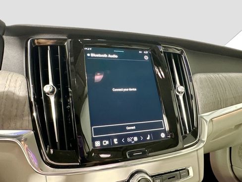 New 2025 Volvo S90 B6 Plus image 10