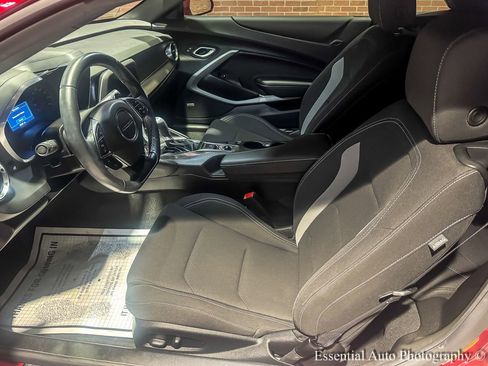 Used 2024 Chevrolet Camaro LT w/ Technology Package RWD image 14