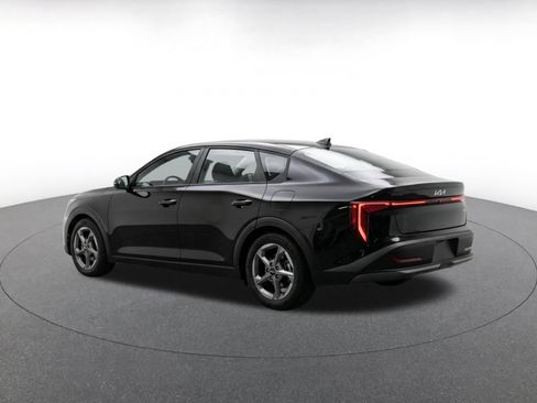 Used 2026 Kia K4 FWD image 7