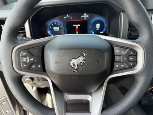 New 2025 Ford Bronco 2-Door w/ Sasquatch Package AWD/4WD image 18