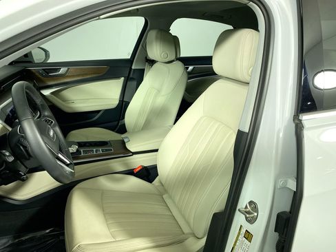 Certified 2025 Audi A6 Premium Plus w/ Premium Plus Package image 19