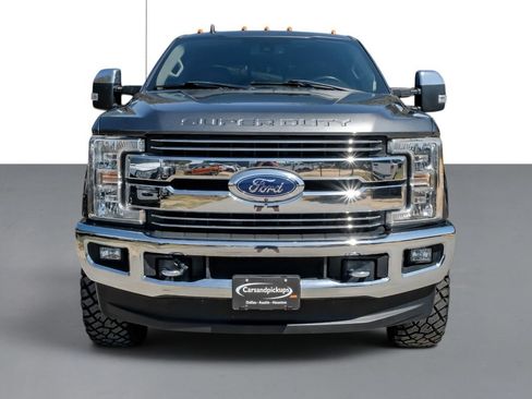Used 2019 Ford F350 Lariat w/ Lariat Ultimate Package AWD/4WD image 3
