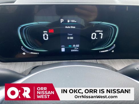 Used 2024 Kia Telluride EX w/ EX Captain's Chair Package image 31