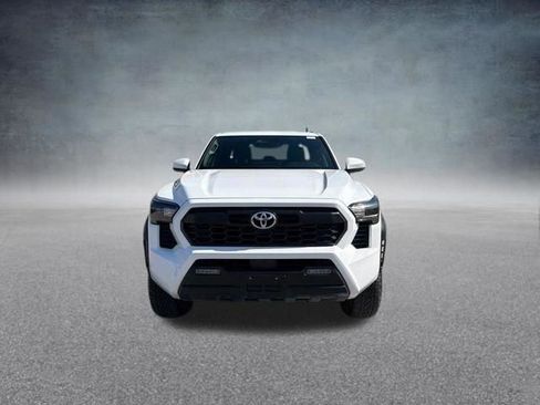Used 2024 Toyota Tacoma TRD Off-Road AWD/4WD image 18